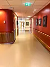 Det er lagt ned eit stort arbeid for å gjera om og pussa opp korona-avdelinga.