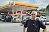 Uansett kva Thor Kinn vil føreta seg på familieeigedomen på Haukås frå no av, må det meir straum til. – Kapasiteten er sprengd. VAR-tenestene er også for dårleg utbygd – utan vatn, avløp, renovasjon og strøm stoppar det opp, seier Kinn, som helst skulle hatt ein ladestasjon for elbil å tilby kundane sine alt no.
