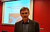Bent Aslak Brandtzæg jobbar i Telemarksforsking, der han er forskergruppeleiar for kommunal og regional utvikling, og temaansvarleg for forskning knytt til interkommunalt samarbeid og kommunestruktur. Torsdag kveld presenterte han rapporten som er utarbeida for Sveio kommune i samband med mogleg fylkesbyte.