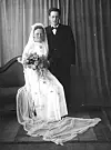 Kari Sofie Emberland gifta seg med Jakob Lokna i 1945.