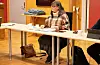 Varaordførar Ruth Grethe Østebøvik Eriksen (FrP) tok på seg eit av dei kommunale pledda. FOTO: THOMAS VALLESTAD DRAGESET