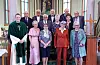 Framme frå venstre: sokneprest i Sveio kyrkje Eirik Aadland Tappel, Gislaug (Staveland) Emberland, Solveig (Enerstvedt) Økland, Eva (Bjelland) Eliassen, Anne Margrethe Tveit.Andre rekkje frå venstre: Einar T. Halleland, Marta (Auestad) Edvardsen, Hjørdis (Rød) Kallevik.Tredje rekkje frå venstre: Harry Krossgått, Karl Vierdal, Asbjørn Fagerland, Knut Mekeland, Leif Ness. PS: Namna i parentes er pikenamn. Foto: Privat