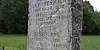 Minnestein Førde. Bernhard Haavarsholm fødd 30/6-1898 dødde under Englandsferd nov.1941. Vilhelm Fagerland, fødd 7/10-1915. Dødde under kampene for fedrelandet i Narvik 9 april 1940.