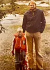 Eirik om lag fem år, saman med far Inge Martinus. Foto: Privat