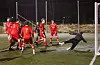 Sveio-keeper Anders Tendeland klarte ikke å hindre at corneren til Skjold/Stegaberg gikk i mål. Foto: Alf-Einar Kvalavåg, Tysvær Bygdeblad