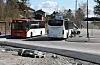 Nokre av skuleborna blir henta med buss.
