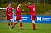 Erik Sydnes (i midten) gratulerer bror Martin med scoring mot Sauda tidlegare i år. Dei to Sydnes-brørne står no bokført med høvesvis åtte og tolv skåringar kvar i årets 6. divisjon.ARKIVFOTO: TORSTEIN TYSVÆR NYMOEN