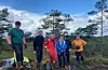 Den første dugnadsdagen var 12. september, der det blei gjort mykje.F.v. Terje Mjånes, Johannes Lie, Helge Lien, John Kristian Økland, Alf-Helge Lien og Bengt Helgesen.