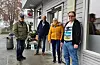 Ole Kalkvik, Narve Milford, Berit Bråtveit og leiar i Førde bygdalag, Tor Inge Flåten.