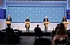 Helsedirektør Bjørn Guldvog, helse- og omsorgsminister Ingvild Kjerkol, statsminister Jonas Gahr Støre og Camilla Stoltenberg held pressekonferanse om koronasituasjonen laurdag formiddag. Foto: Beate Oma Dahle / NTB / NPK