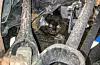 Katten fotografert mens han framleis gjemte seg i bilen.FOTO: PRIVAT