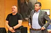 John Anders Semb (t.v.) og Asle G. Halleraker på siste kommunestyremøte.