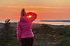 I dag, 21. desember snur sola. Denne augneblinken er det Lillian Olsen som har fanga i starten av november, solnedgang på Emberlandsnipen.