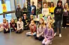 Bokinteresserte 3. klassingar me møtte på Vikse skule. Framme frå venstre: Caroline Eriksen Ese, Angelika Killingrød Selsås, Carina-Stefania Popoiag, Szymon Ignacy Curylo, Johan Grannes Thorsen, Maja Luggenes By, Kristine Våge og Pernille Reiersen.Bak frå venstre: Vetle Hamre Nilsen, Leif Andreas Våge, Elias Mathisen Falk, Mathias Olsen Mønstre, Iris Aurora Evensen, Ann Synnøve Larsen, Molly Elisabeth Saavedra, Sara Emilie Kristinn Mckiernan.FOTO: EINAR VESTVIK