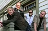 Det var bandet Woodleg Odd som fekk Adam Douglas til Noreg. Frå venstre Adam Douglas, Odd Ludvik Lie, Arne Moe og Frank-Willy Utgård.