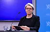 Arbeids- og inkluderingsminister Marte Mjøs Persen seier ho forstår at det er mange som synest situasjonen no er vanskeleg fordi økonomien har endra seg for veldig mange menneske. Foto: Alf Simensen / NTB/ NPK