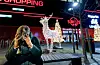 Menn kjenner oftare avmakt og blir låste når dei må handle gåver, og kan bli motstandarar av heile gåvegivinga. Foto: Gorm Kallestad / NTB / NPK