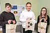 Leander Lokna, Signe Berthilde Lie Hellesnes og Emmalinn Svendsen har jobba med Australia og har laga handlenett med mønster som er inspirert av urbefolkninga, aboriginarane, sine tradisjonar.