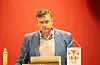 Asle G. Halleraker (TvF) frykta at turveg som skuleveg kan forseinka trafikksikringstiltak langs fylkesvegen.