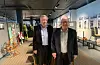 Pensjonistane Reidar Lunde (t.v.) og Helge Søvik står bak den unike utstillinga om industrien på Stranda.