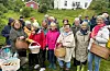 Biletet er frå arrangementet I 2024 kor ein ser medlemmene i Kvinne- og familielaget i front. Foto: Privat