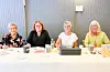 Dei tek seg av sal av lodd og «årar». Frå venstre: Margrethe Vikse, Tove Bjørge Ottesen, Astrid Sveen, Eva Førde.FOTO: THOMAS VALLESTAD DRAGESET