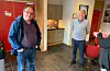 Tor Inge Flåten (t.v.) i Førde Bygdalag og Mikal Møller Hovda (H) i ein pause i HTN-møtet onsdag.FOTO: TORSTEIN TYSVÆR NYMOEN