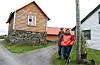 Det gamle eldhuset har fått nytt tak, men treng framleis litt arbeid for å skina att. Øvste etasje fungerte før i tida som lager for korn, og framfor vindauget stod arbeidsbenken med blant anna skomakarverkøy. I undertasjen var det matlager, og her føregjekk også griseslaktinga.
