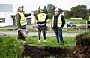 Geir Flatnes, Dagleg leiarThomas Leknes, lastebilsjåfør (headset)John Kristian Liknes, formannFrode Kjelle, maskinførar (sort genser)