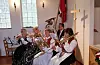 Eikeland musikkorps spelar under 17.maigudstenesta i Eikeland kapell. FOTO: HALDIS ROLFSNES STUELAND