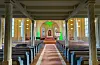 Valestrand kyrkje har plass til rundt 250 personar. Det einaste som ikkje er ferdig til jubileet, er altertavla. Den ventar framleis på restaurering.