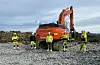Fagarbeidarar som er i sving i Sveioåsen om dagen. Frå venstre Thomas Urrang (landmålar), Alexander Hippe (maskinførar), Jon Kristian Heskja (maskinførar), Tor Øyvind Dagsland (lastebilførar), og Hermand Hansen (bas/grunnarbeidar).