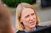 Utanriksminister Anniken Huitfeldt (Ap) møter pressen utanfor UD etter at ho har kalla inn den russiske ambassadøren på teppet. Foto: Heiko Junge / NTB / NPK