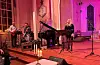 Jarle Jacobsen med eige band og solist Carina Pedersen.