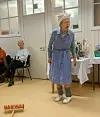 Anne Marith Sandhåland – ei av Karmøy sine revystjerner – fekk fram smil og latter hos alle. Foto: Brit Oddrun Stuve