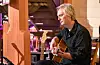 Kjell Harald Litangen er ein av landets fremste gitaristar. Han vaks opp på Karmøy, er busett i Oslo, men har røter i Sveio. Foreldra og ei syster bur i Auklandshamn.