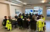 Godt frammøte av dei fleste faga. 24 svoltne handverkarar stilte på kranselaget. Foto: Privat