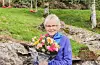 Elisabeth Hauge Bakke får denne vekas Vestavind-bukett. FOTO: GUNNHILD LØNNING