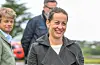 Sveio-ordførar Linn Therese Erve og rdåmann Jostein Førre (t.v.) var tydeleg stolt over det kommune sine brannfolk viste fram. Karmøy-ordførar Jarle Nilsen bak.FOTO: TORSTEIN TYSVÆR NYMOEN
