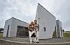 Anne Vierdal og Simen Hansen fann eit hus med særpreg då dei først valde å slå seg ned i Sveio.ALLE FOTO: TORSTEIN TYSVÆR NYMOEN