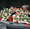 @sveioomsorgssenter Årets 4 klasses 17.mai komité har etter rydding kjørt masse lapskaus inn til omsorgssenteret, digg kvelds på en nydelig dag! Supert at @fruaarsteinsenfikset opp å at restene blir brukt opp! #ikkekastmaten Alle margerittene som prydet bordene er levert på dører utenfor omsorgsboligene/senteret. Sommer på SOS blir enda penere med mer blomster utenfor. #sommer #sveioomsorgssenter #vestavindsveio #dugnad #17mai