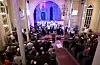 Musikkorpsa, kor og andre medverkande tok del saman med publikum og organist Leiv Rossehaug då «Deilig er jorden» avslutta den fine julekonsert-opplevinga. Foto: Elisabeth Hauge Bakke