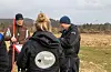 Svein Helleik Kringeland, Janne Thuestad (med ryggen til) og Erlend Kvinnesland i samtale mellom to økter.