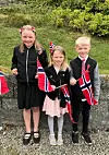 Oda Malene , Serine og Simen Melhus klare for heimefeiring.