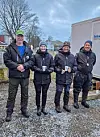 Nummer ein og to i klasse 3, Frode Handeland og Camilla Espevold, flankerte av dommarane Gunnar-Henning Bakka (t.v.) og Erlend Kvinnelsand.