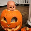 Happy Halloween! Er det noen som kan hjelpe meg litt her?