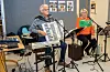 Jans, alias Haldis og Jan Jørgensen, opptrer ofte på alders- og sjukeheimar og har vore i Sveio fleire gonger.