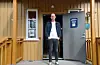 Søren Aagaard Rasmussen ved Grinimuseet er vand med at turistgrupper kjem på besøk, men han ønskjer òg at fleire privatpersonar kjem for å oppleve museet. Foto: Kjell Åsmund Sunde/ NPK