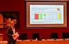 Rådmann Jostein Førre la fram de foreløpige budsjett-tallene for Sveio kommune. Foto: Morten Vågset Møller