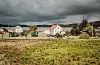Dette er traktorkortesje i Førde sentrum der eg tok bildet frå vinduet i huset vårt. Det skjedde mellom klokka 12 til 1.